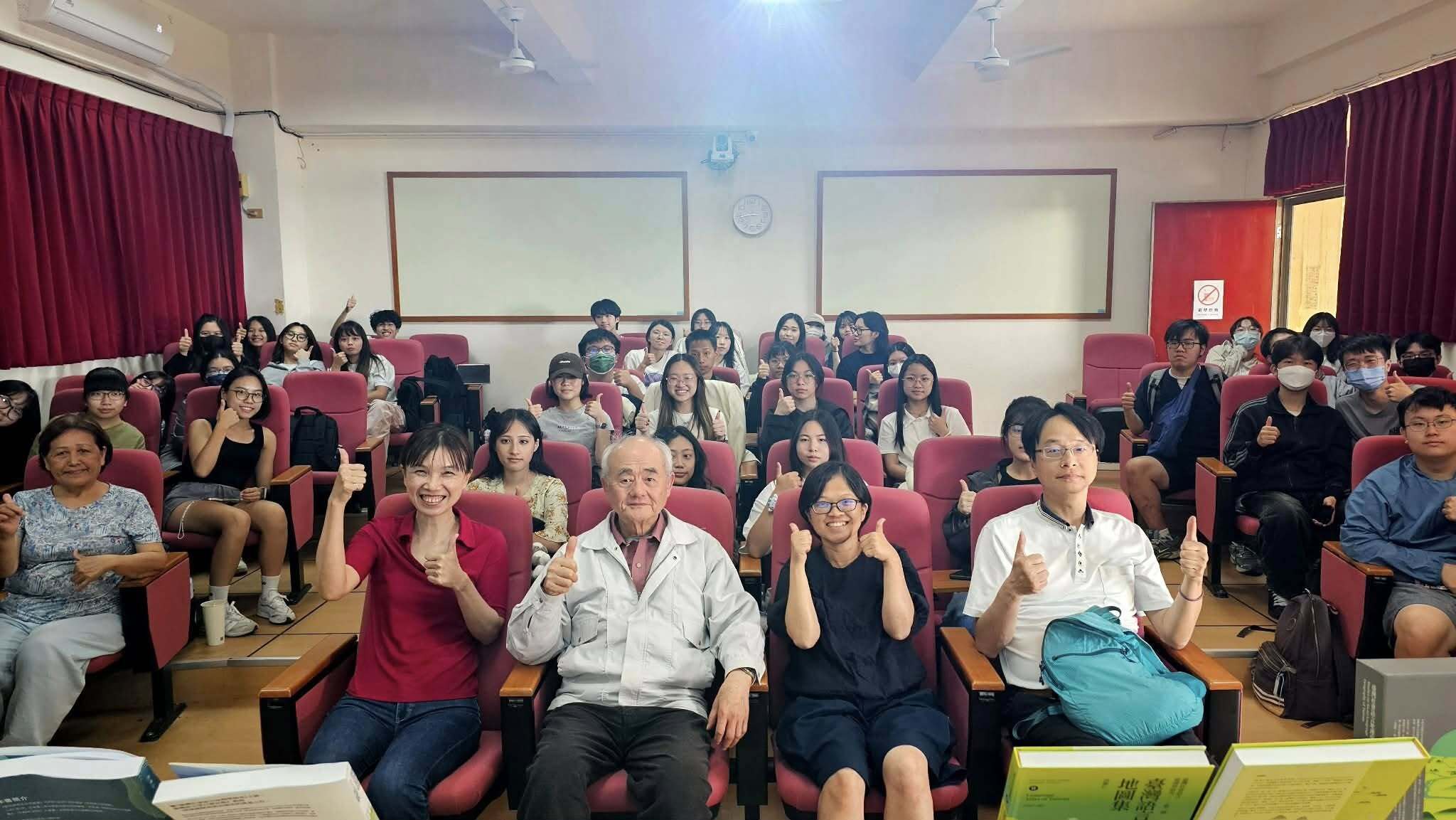 學思歷程分享師生合影